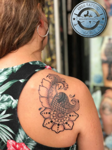 henna style tattoo
